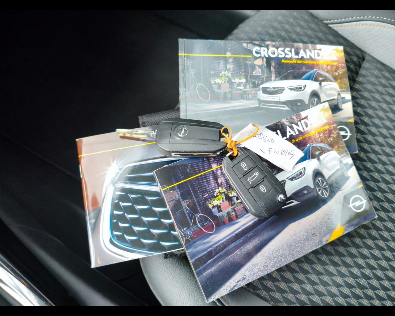 Foto OPEL Crossland X 1.5 ecotec Innovation s&s 120cv auto