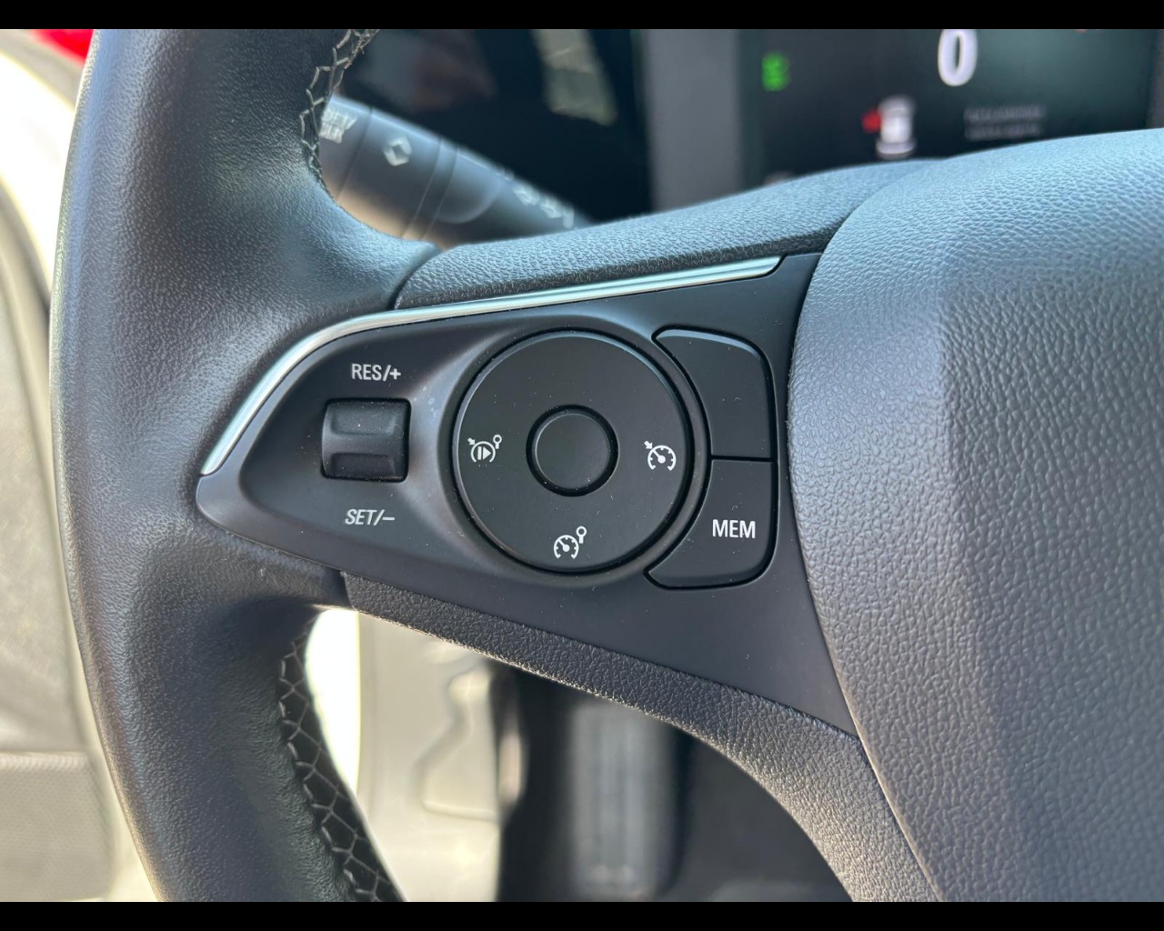Foto OPEL Mokka 1.5 Edition s&s 110cv