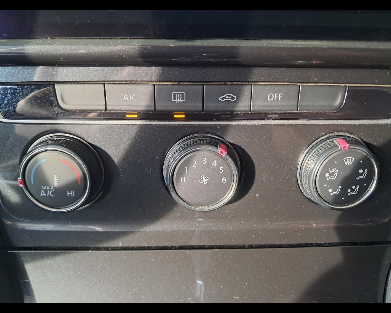 Foto VOLKSWAGEN Golf 5p 1.5 tgi Executive 130cv dsg