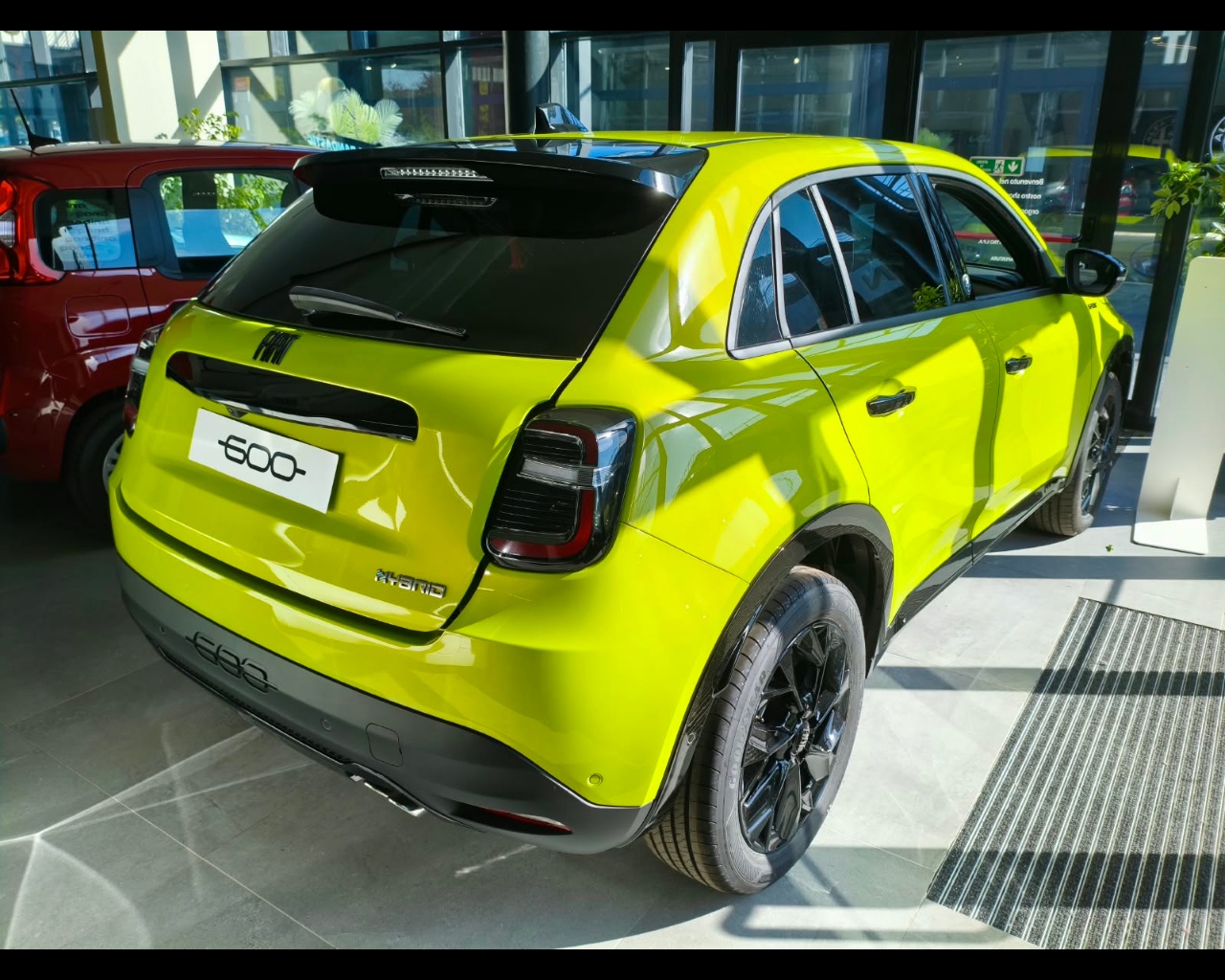 Foto FIAT 600 Hybrid Sport Edizione Milano Cortina 2026 1.2 Hybrid 145cv