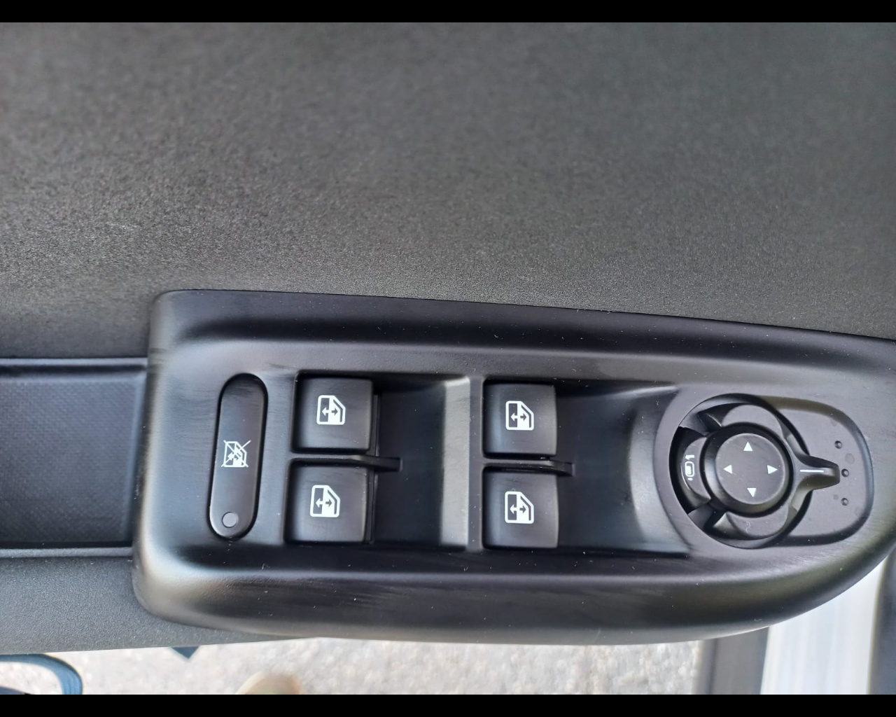 Foto ALFA ROMEO Tonale Ibrida My25 Hybrid 160cv Sprint