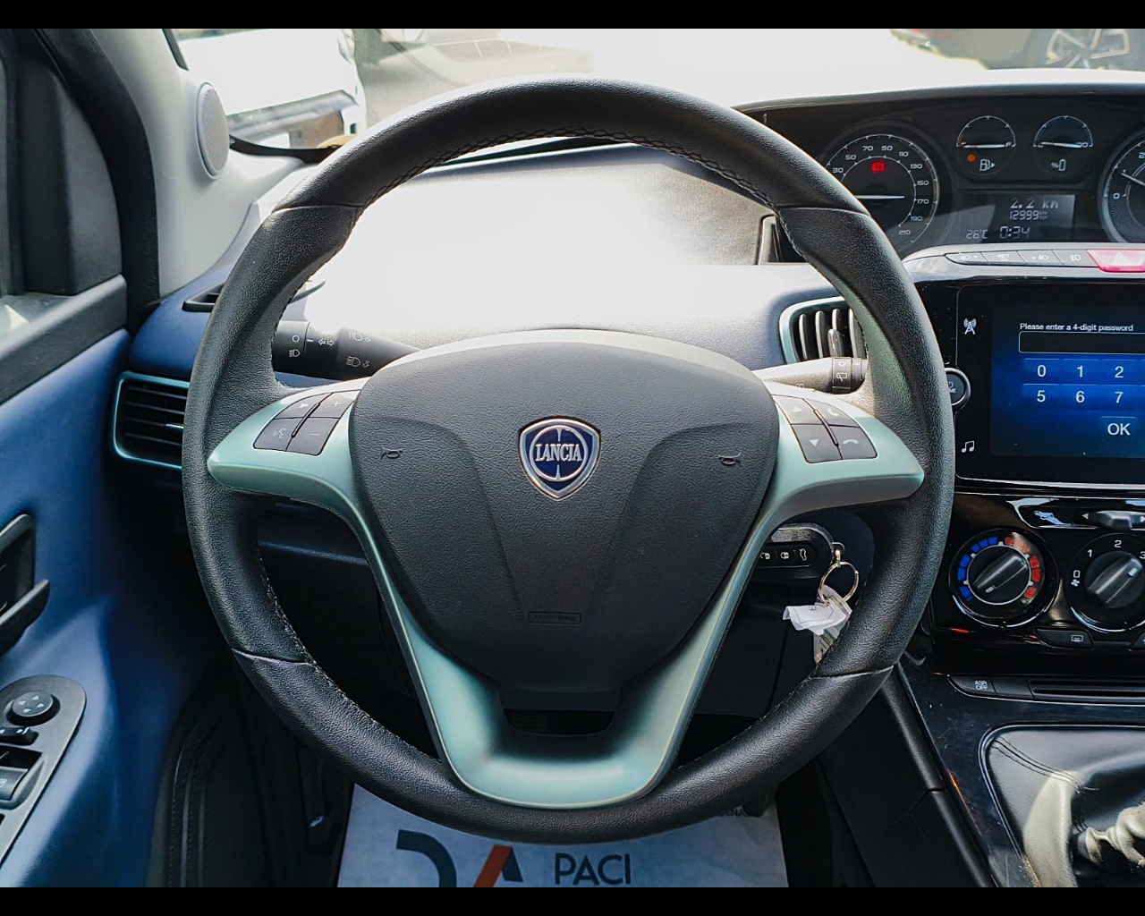 Foto LANCIA Ypsilon 1.0 firefly hybrid Platino s&s 70cv