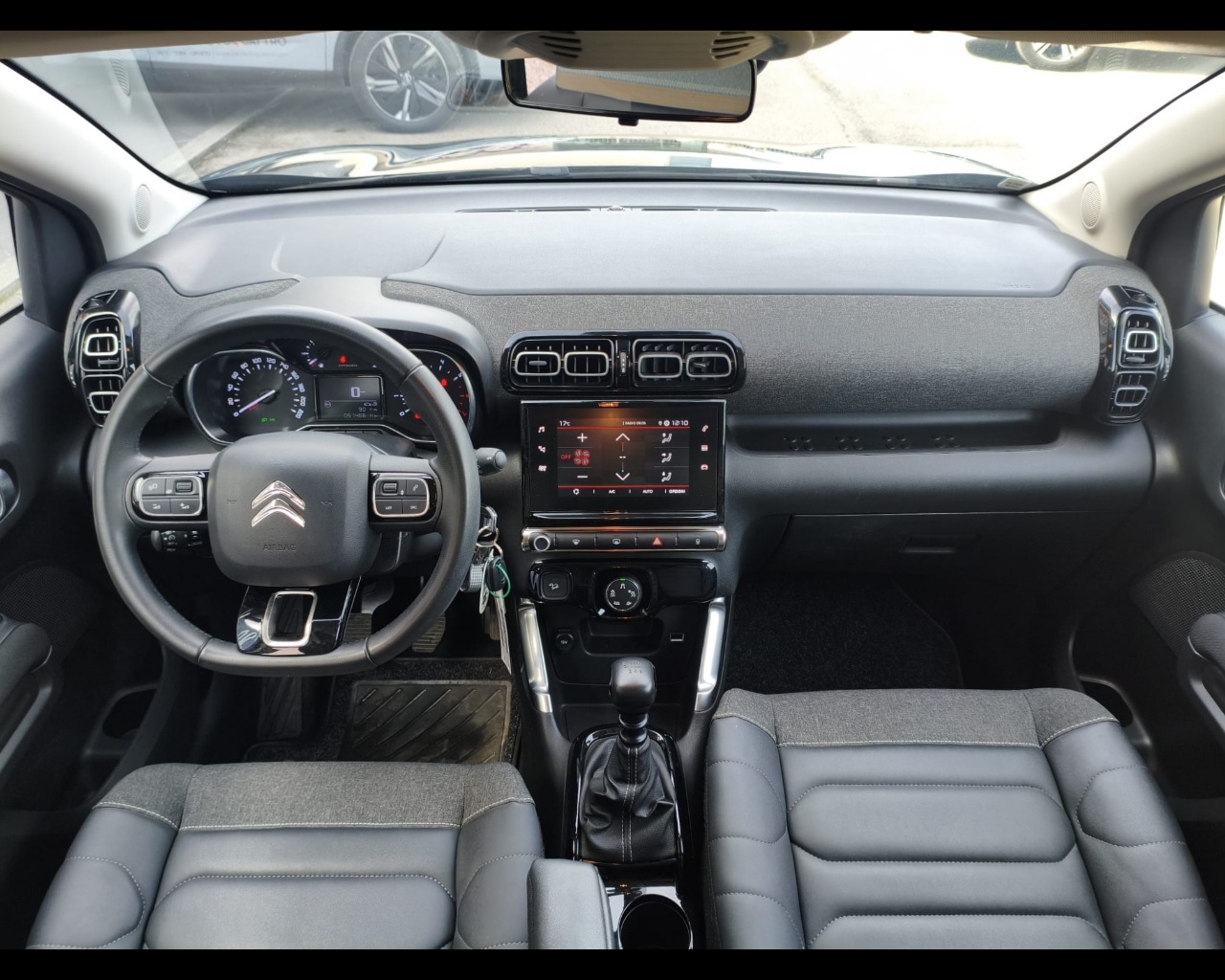 Foto CITROEN C3 Aircross 1.2 puretech Plus s&s 110cv