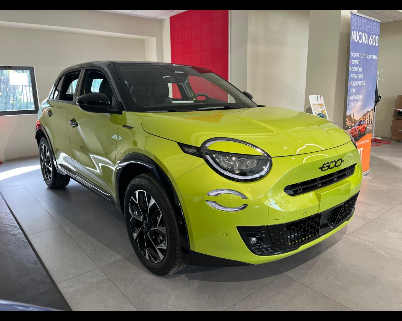 Foto FIAT 600 Hybrid Sport Edizione Milano Cortina 2026 1.2 Hybrid 145cv