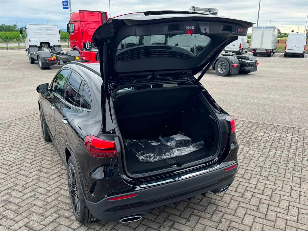Mercedes GLA GLA 200 d Automatic AMG Line Extra - 14