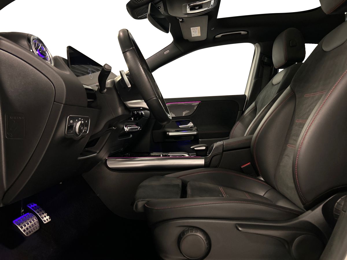 Mercedes GLA GLA 200 D Premium 4Matic 8G-DCT - 10