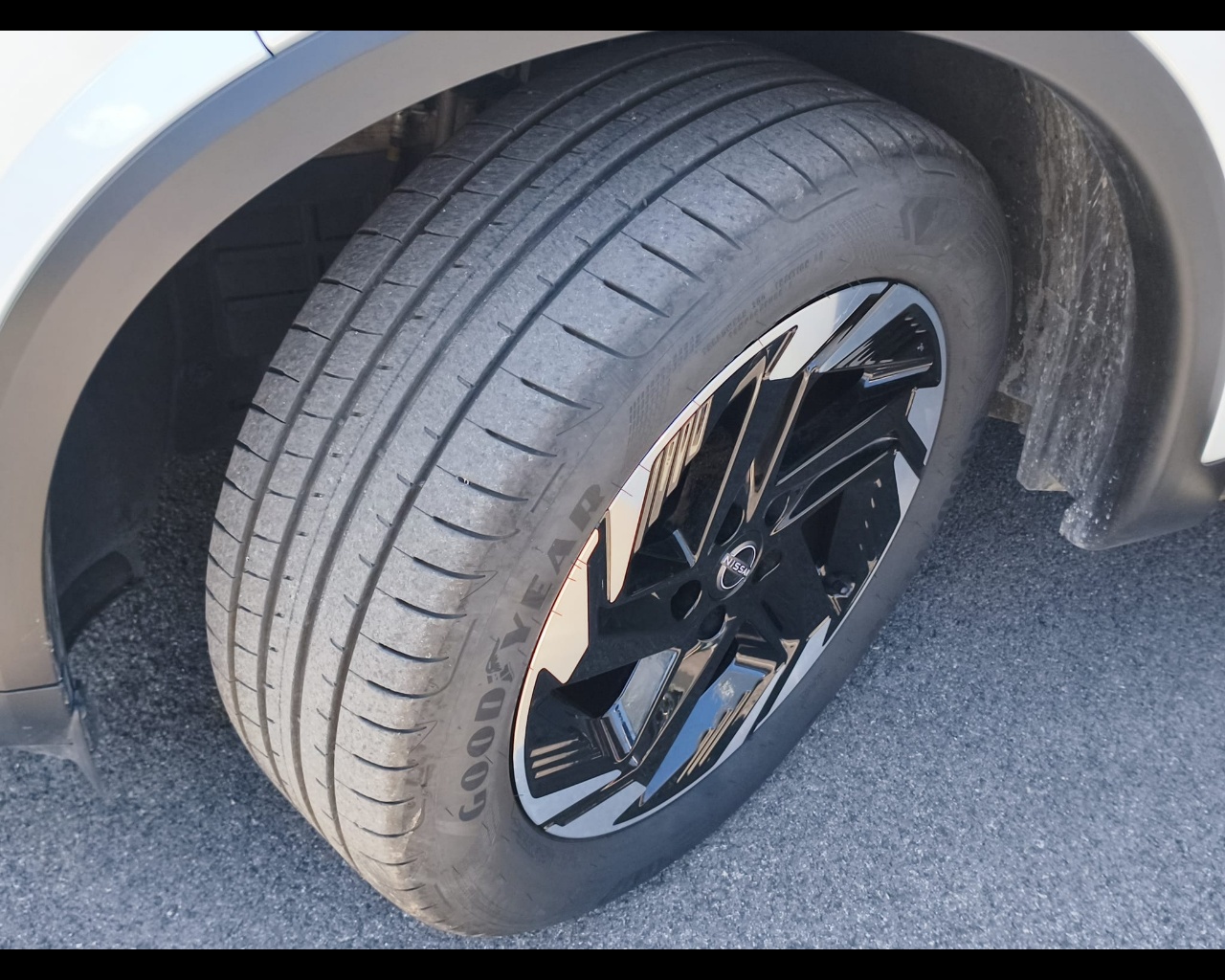 Foto NISSAN Qashqai 1.3 mhev N-Connecta 2wd 140cv