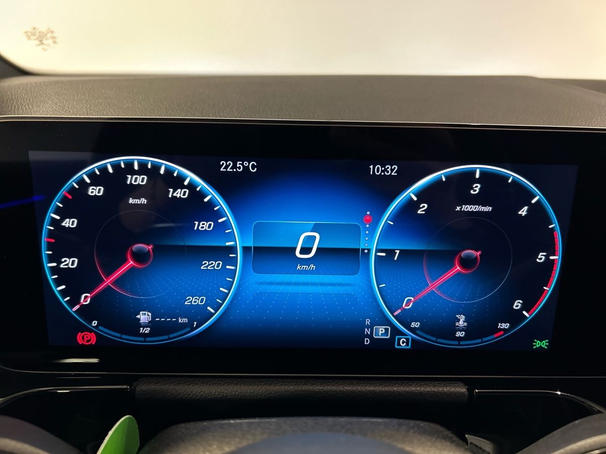 Mercedes GLA GLA 200 D Sport Plus 8G-DCT - 13