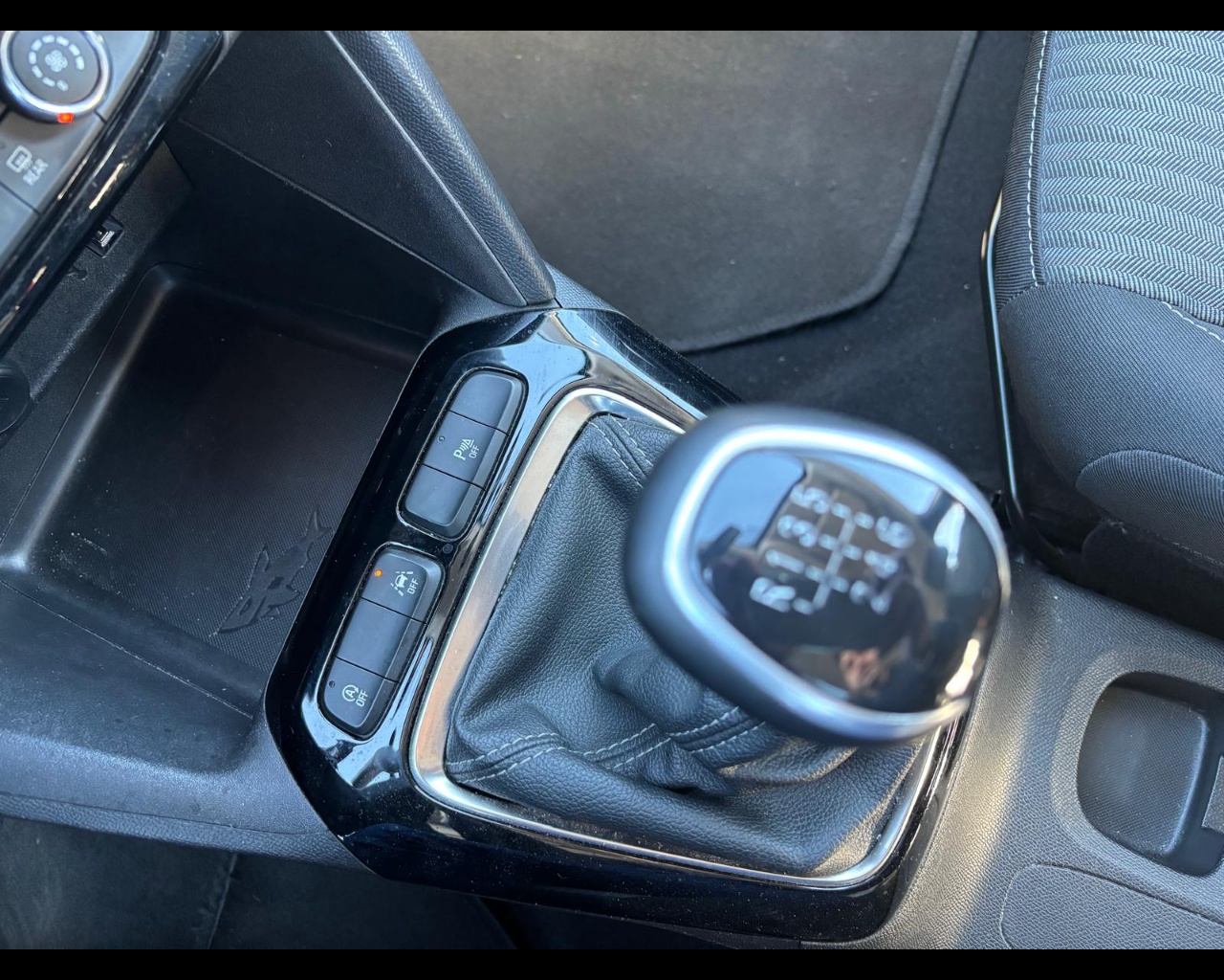 Foto OPEL Corsa 1.5 Edition s&s 100cv