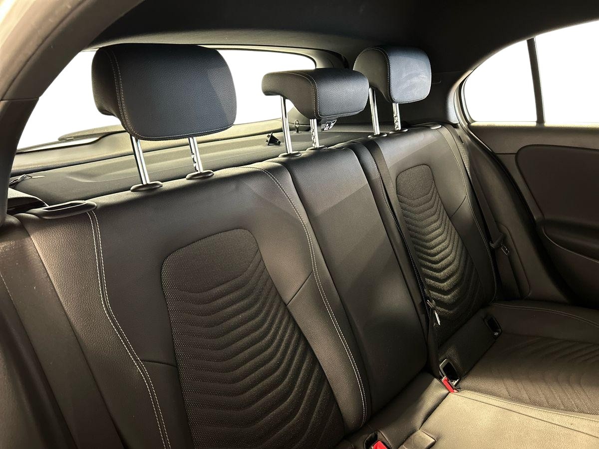 Mercedes Classe A Classe A 180 D Business 7G-DCT - 16