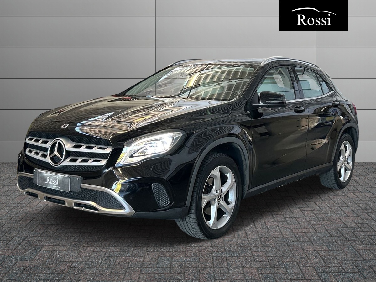 GLA-X156 2017 – GLA 180 d Sport auto