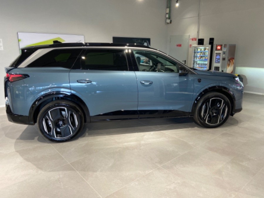 PEUGEOT 5008 5008 GT - Motore Elettrico 210CV (157kW) 7
