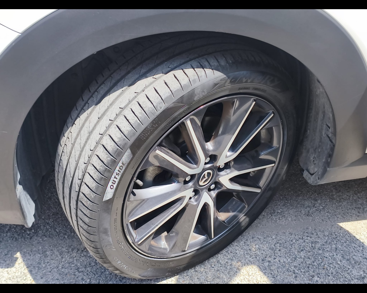 Foto MAZDA CX-3 1.5d Luxury edition 2wd 105cv