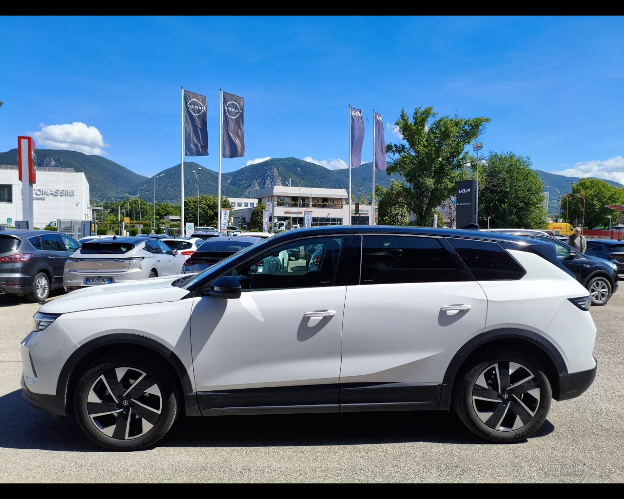 Foto OPEL Grandland 1.2 hybrid GS 145cv e-dcs6