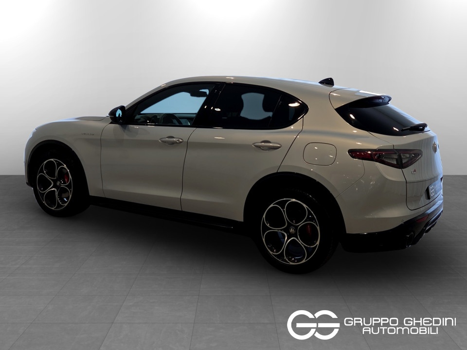 ALFA ROMEO Stelvio 2.2 t Veloce Q4 210cv auto Diesel usato - 2