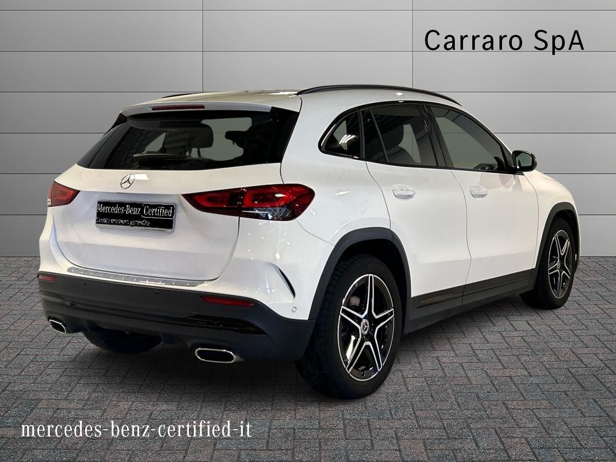 Mercedes GLA GLA 180 D Premium 8G-DCT - 2