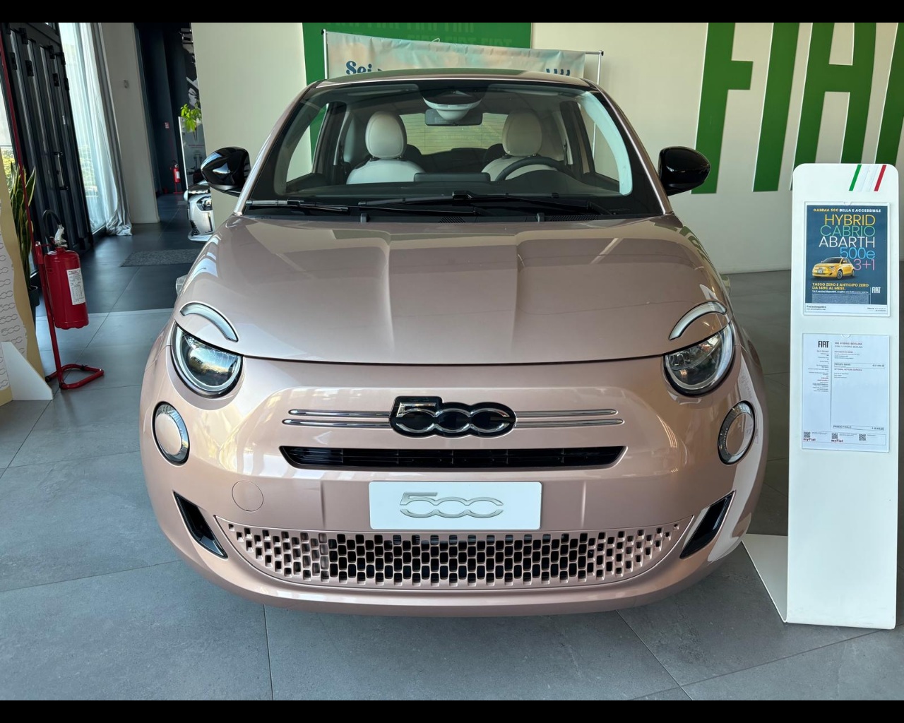 Foto FIAT 500 Hybrid Berlina Icon 1.0 Hybrid Berlina