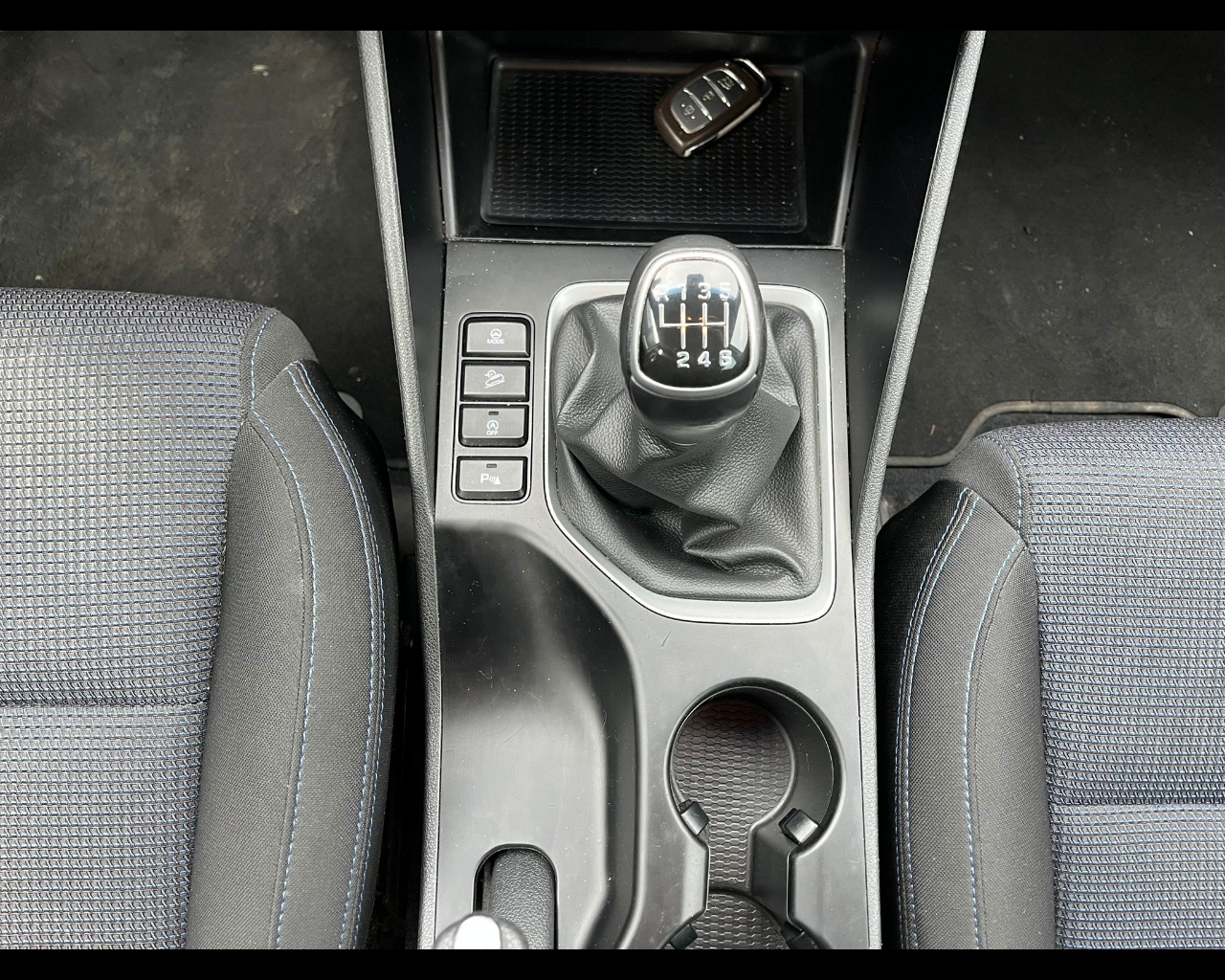 Foto HYUNDAI Tucson 1.7 crdi Xpossible 2wd 115cv