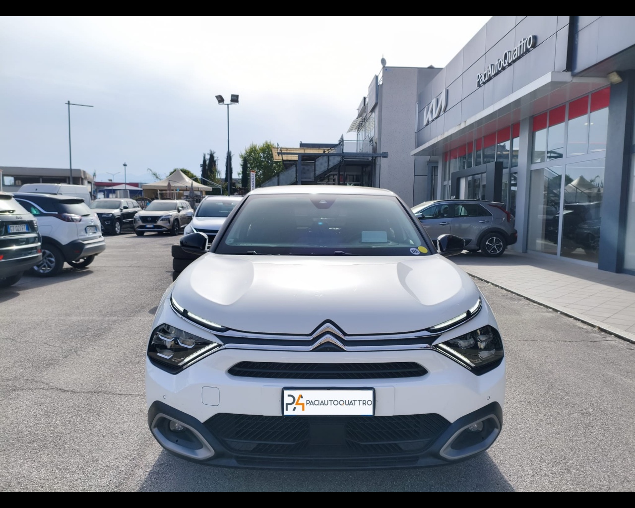 Foto CITROEN C4 1.5 bluehdi Shine s&s 130cv eat8