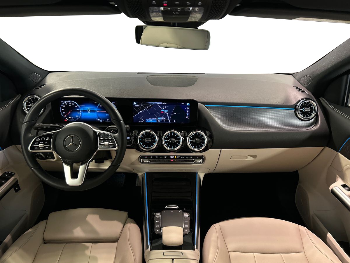 Mercedes EQA EQA 300 Sport Plus 4Matic - 9