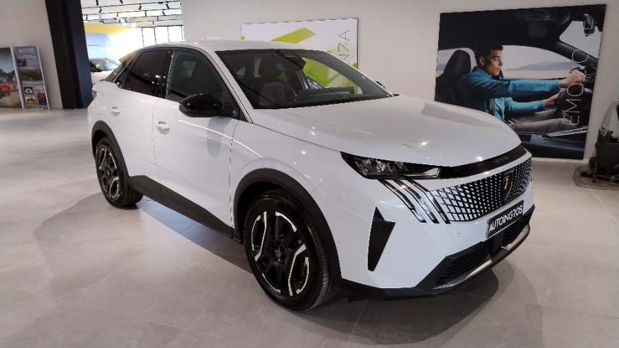 PEUGEOT 3008 3008 ALLURE - Motore Elettrico 210CV (157k