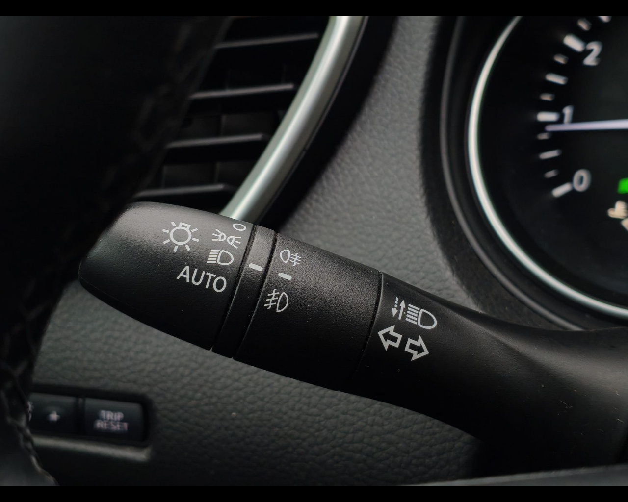 Foto NISSAN Qashqai 1.3 dig-t N-Connecta 140cv