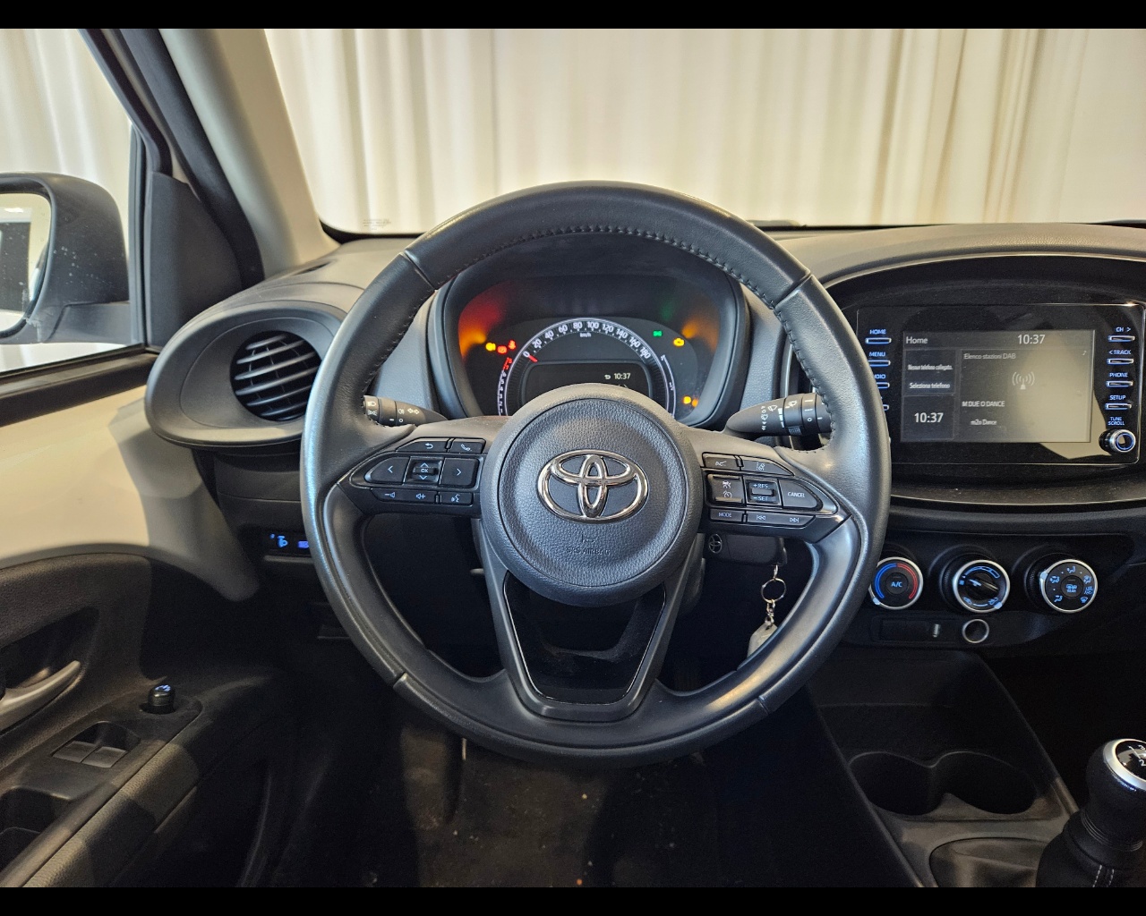 TOYOTA Aygo X 1.0 Active 72cv Benzina Usato - 6