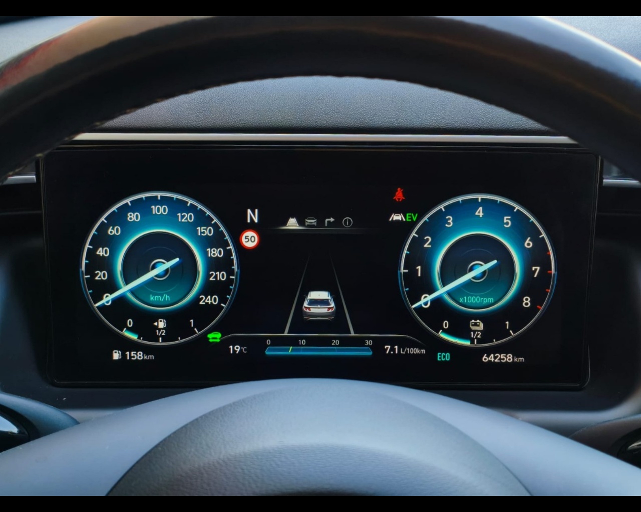 Foto HYUNDAI Tucson 1.6 hev Exellence 2wd auto