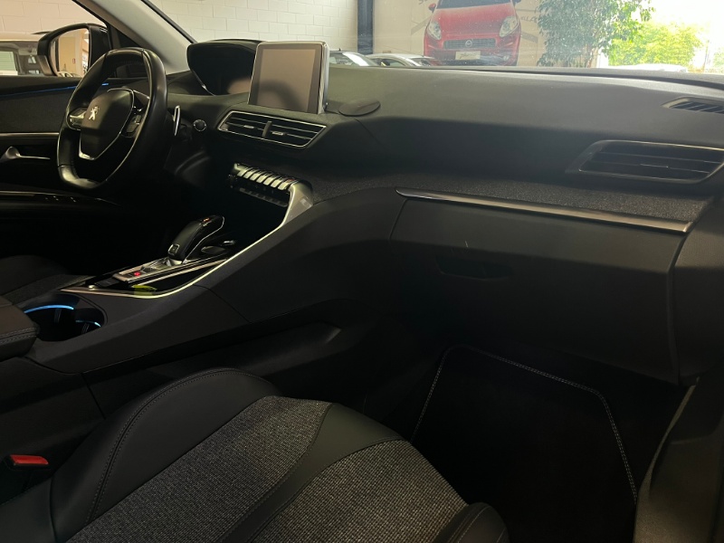 PEUGEOT – 3008 PureTech Turbo 130 S&S EAT8 Allure