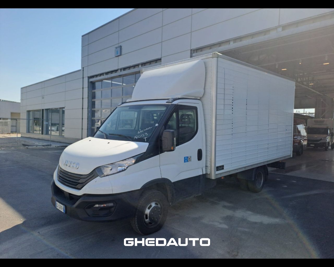 IVECO 35C14 35C14H Diesel usato