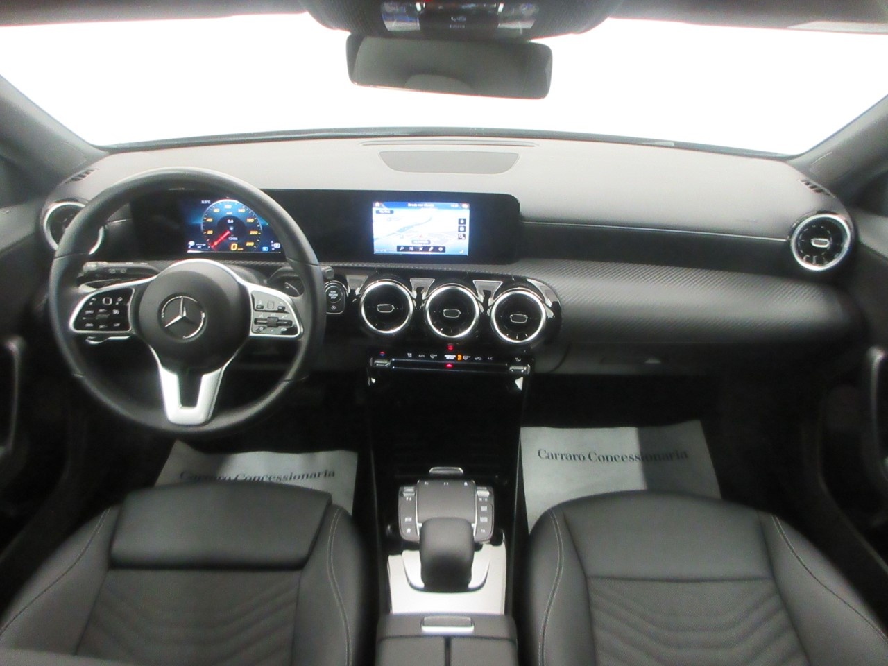 Mercedes Classe A Classe A 180 D Business 8G-DCT - 14