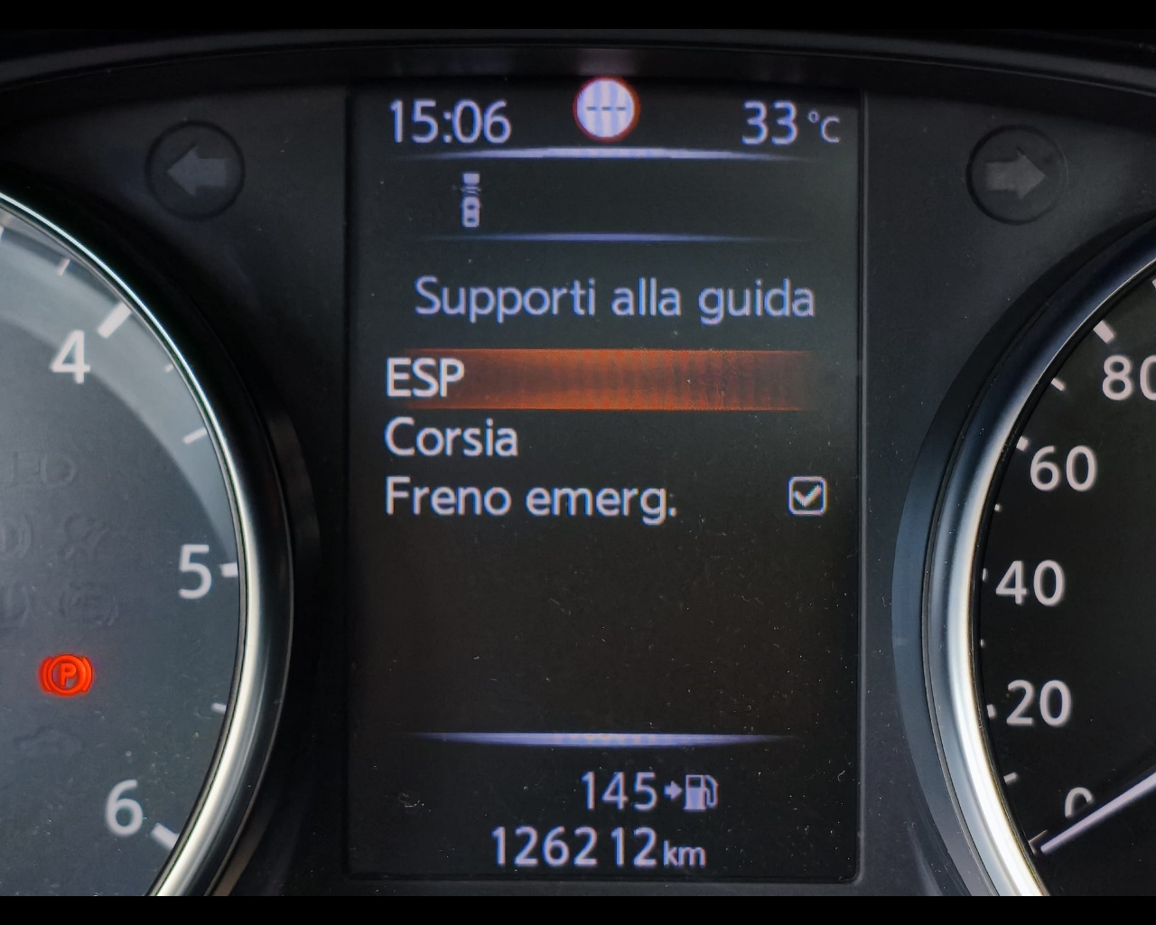Foto NISSAN Qashqai 1.5 dci N-Connecta 110cv