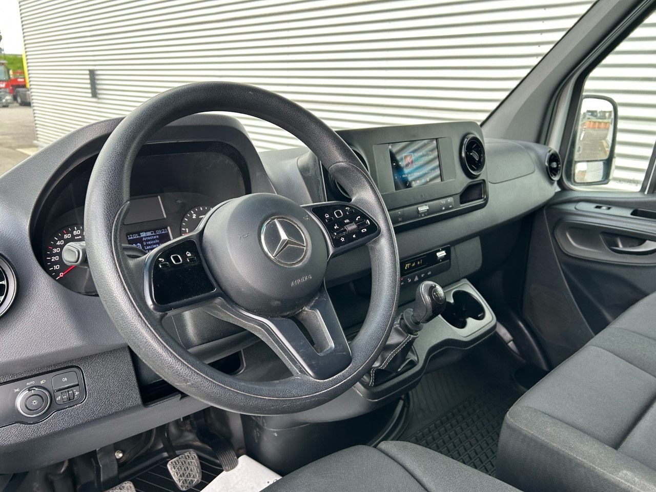 Mercedes  sprinter 311 2.1 cdi F 39/35 fwd E6 - 7