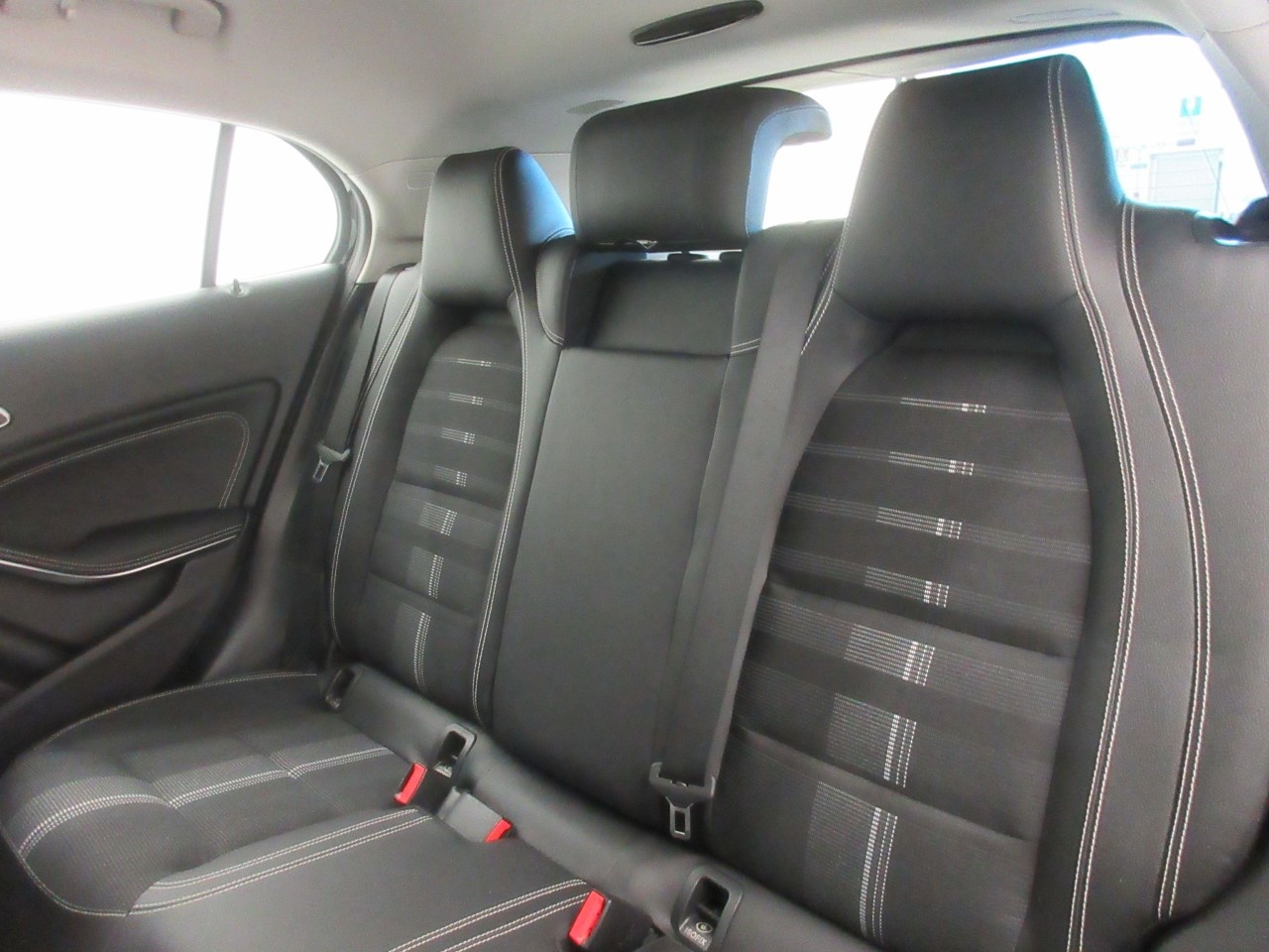 Mercedes GLA GLA 180 Sport 7G-DCT - 15