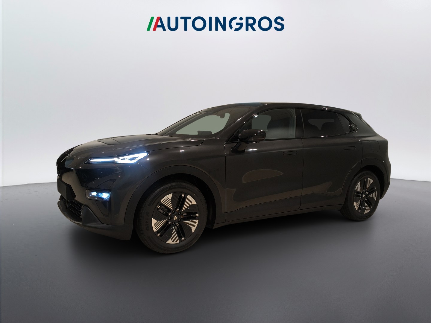 CHANGAN S05 S05 MAX FWD, 18 inch wheel, with Towbar, Pano Roof, Interior black