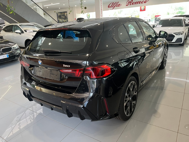 BMW – 120 48V MSport