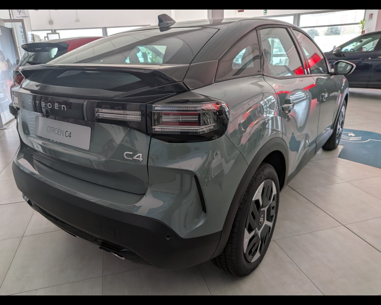 Foto CITROEN C4 1.2 puretech Plus s&s 130cv eat8