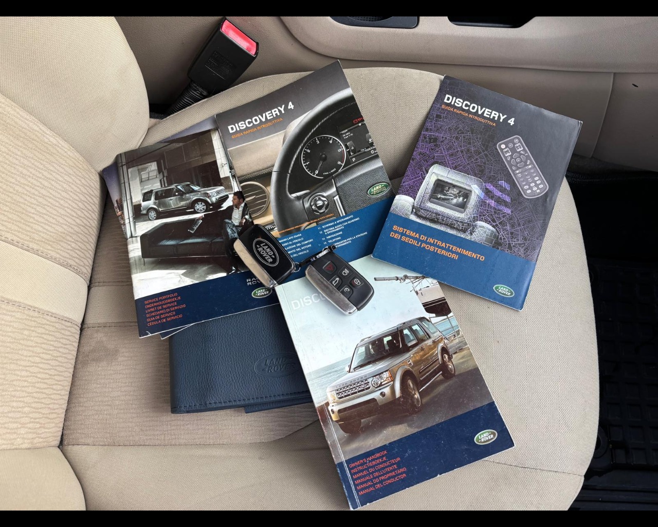 Foto LAND ROVER Discovery 3.0 sdV6 HSE 255cv auto