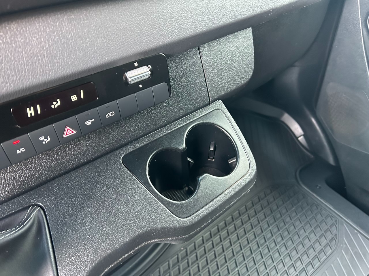 Mercedes  sprinter 311 2.1 cdi F 39/35 fwd E6 - 14