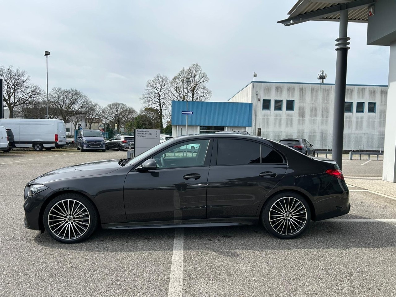 Mercedes Classe C Berlina Classe C Berlina 220 d 4Matic AMG Line ADVANCED - 4