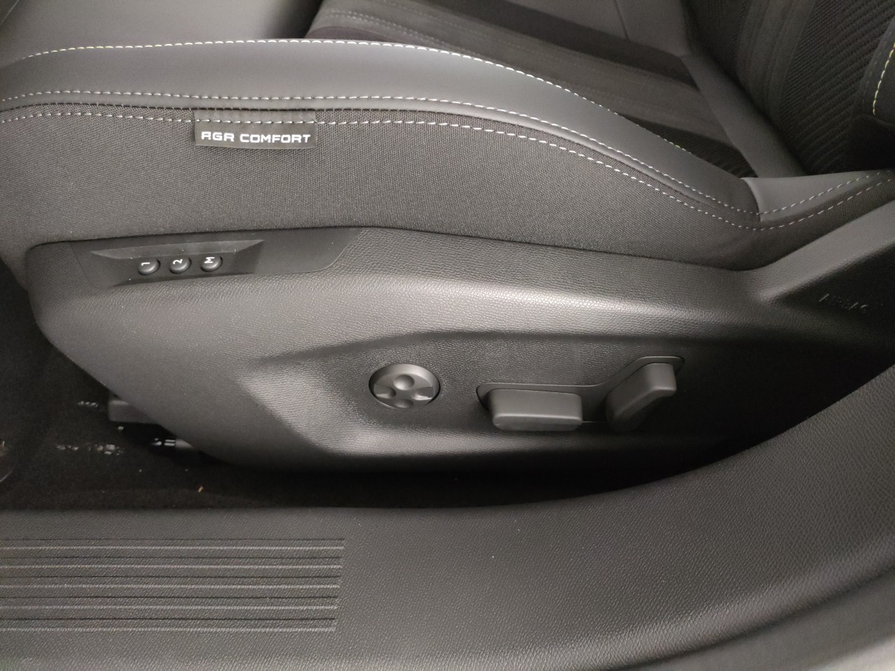 Peugeot 408 KM0 2025 408 Porto Mantovano