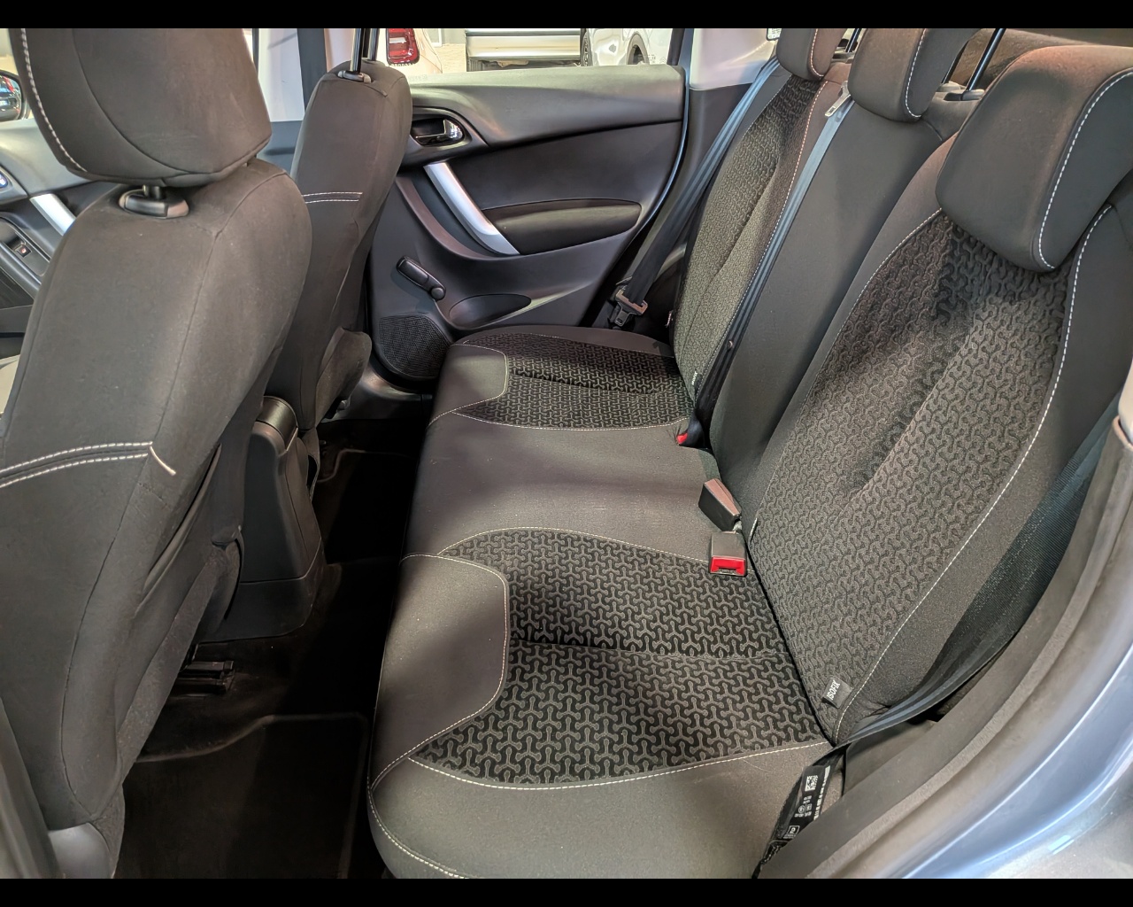 Foto CITROEN C3 1.4 hdi Style