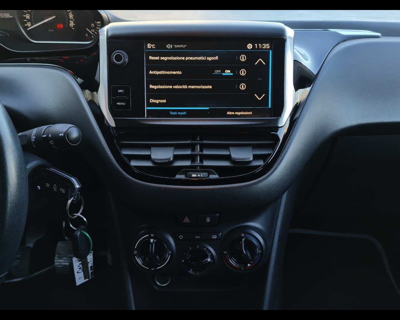 Foto PEUGEOT 208 5p 1.2 puretech Active 82cv