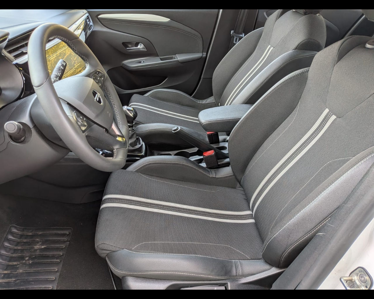 Foto OPEL Corsa 1.2 GS s&s 100cv