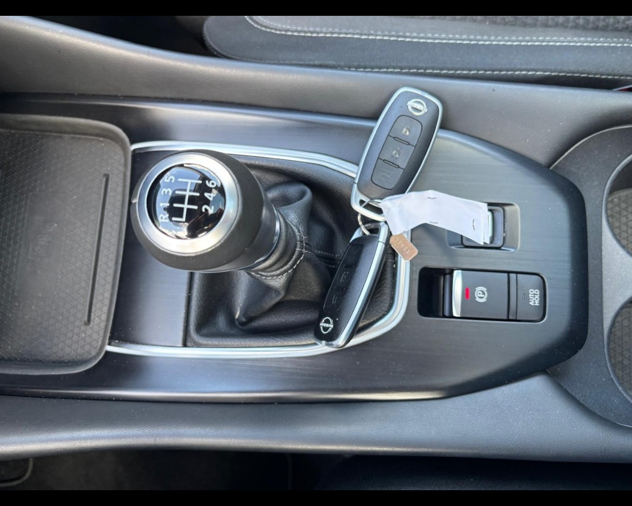 Foto NISSAN Qashqai 1.3 mhev N-Connecta 2wd 140cv