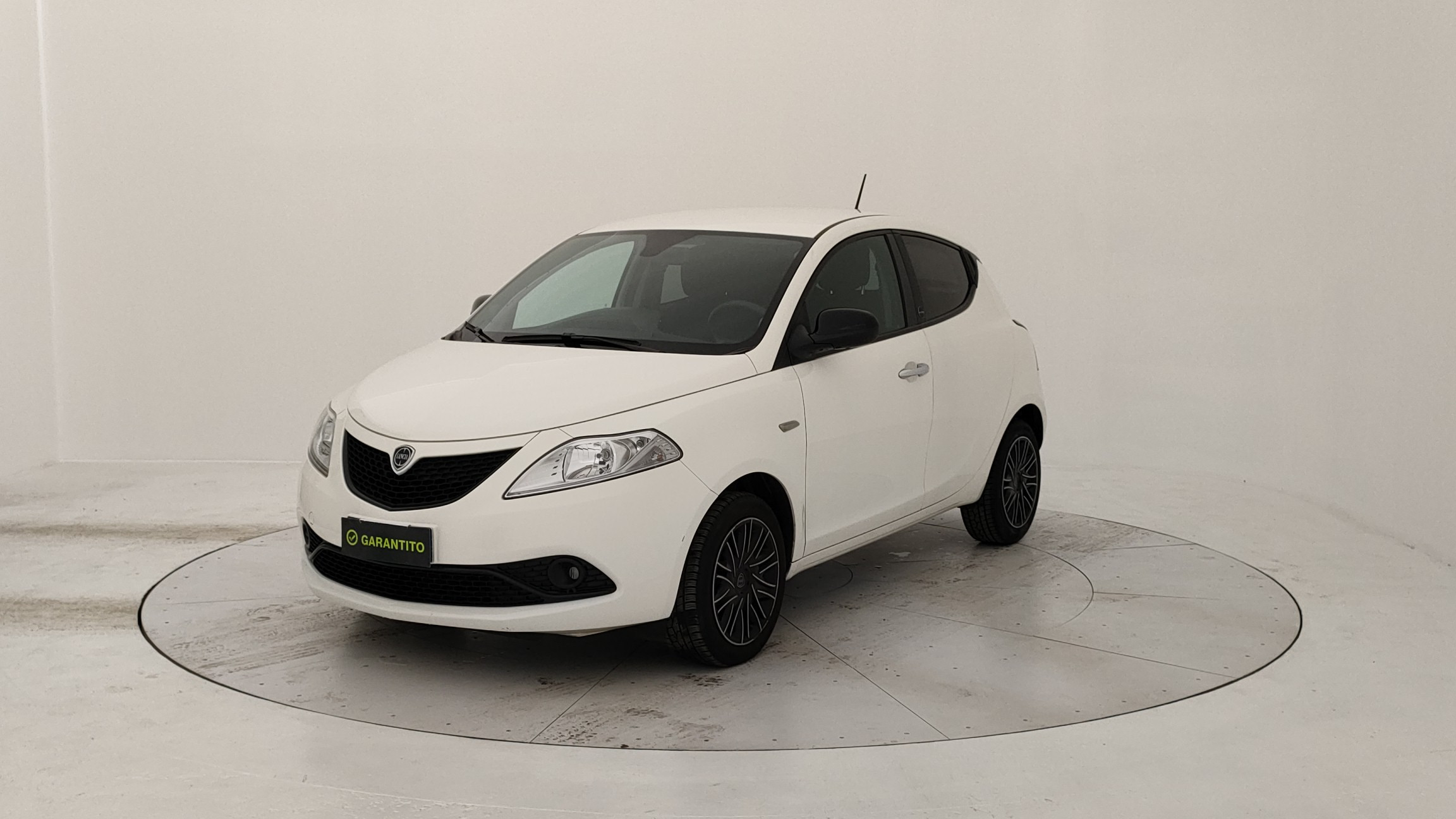 LANCIA Ypsilon Iii 2015 Ypsilon 1.0 firefly hybrid Gold s&s 70cv