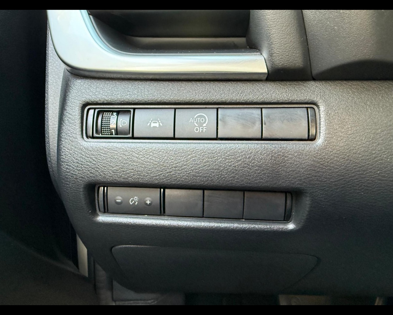 Foto NISSAN Qashqai 1.3 mhev Business 2wd 158cv xtronic