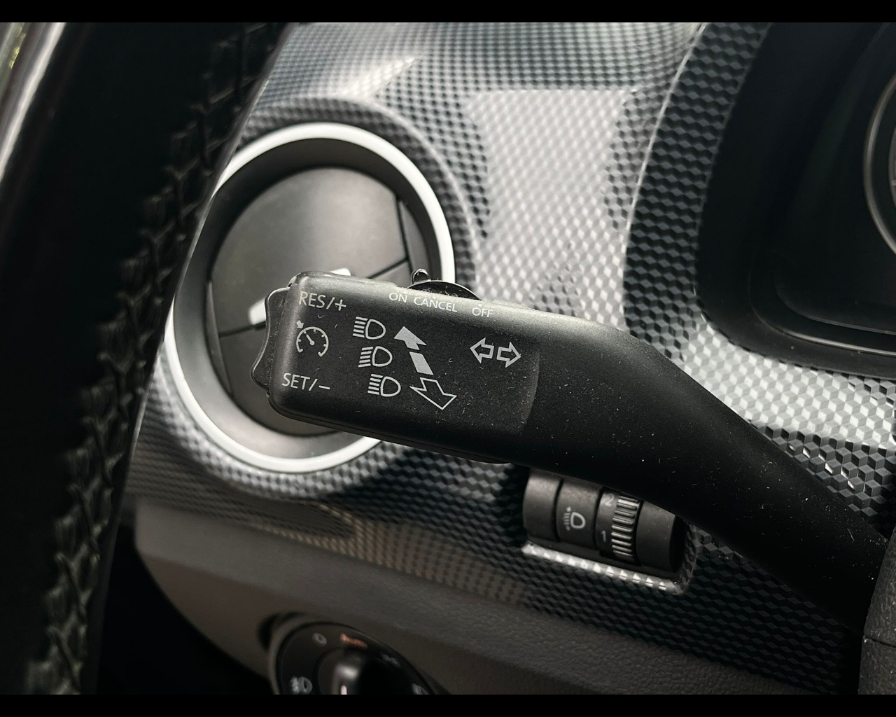 Foto VOLKSWAGEN up! 5p 1.0 Move up! 60cv