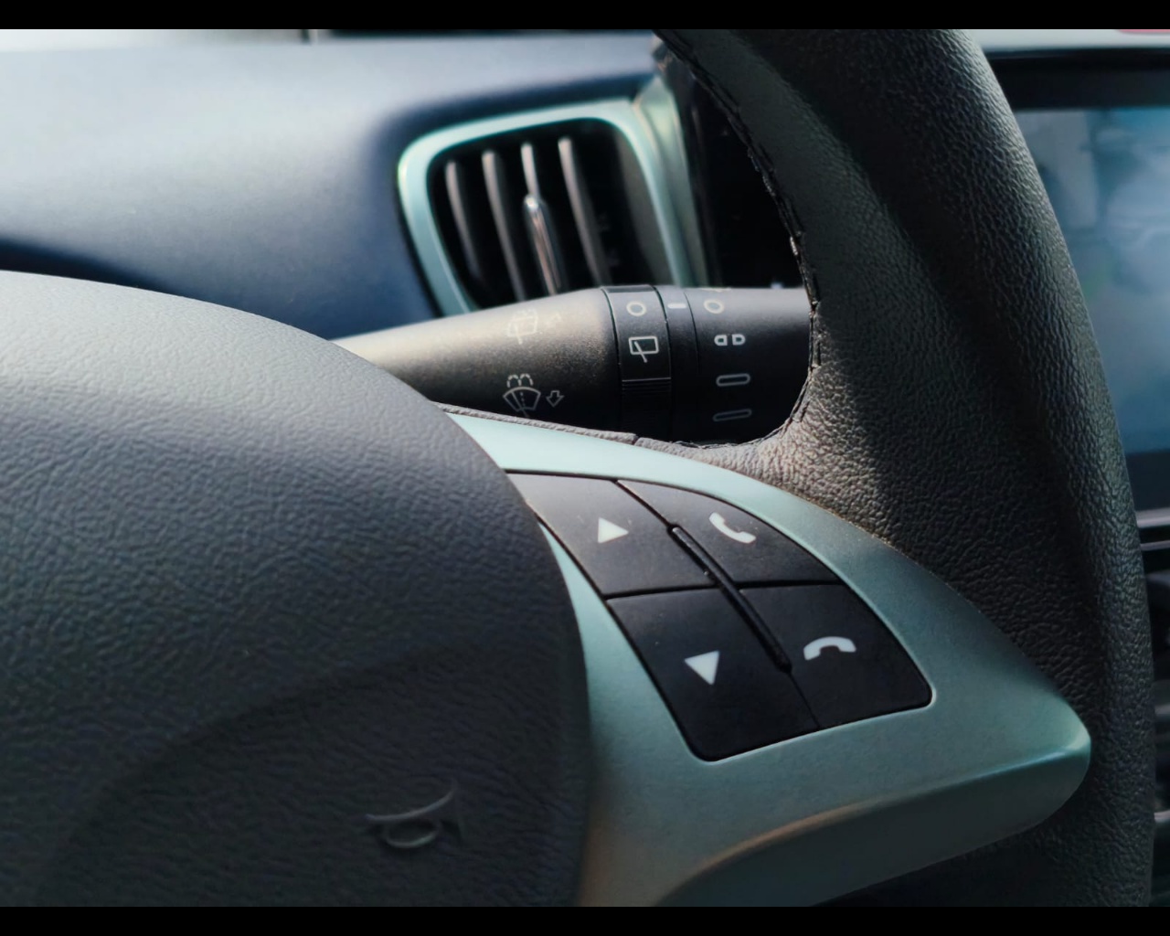 Foto LANCIA Ypsilon 1.0 firefly hybrid Platino s&s 70cv