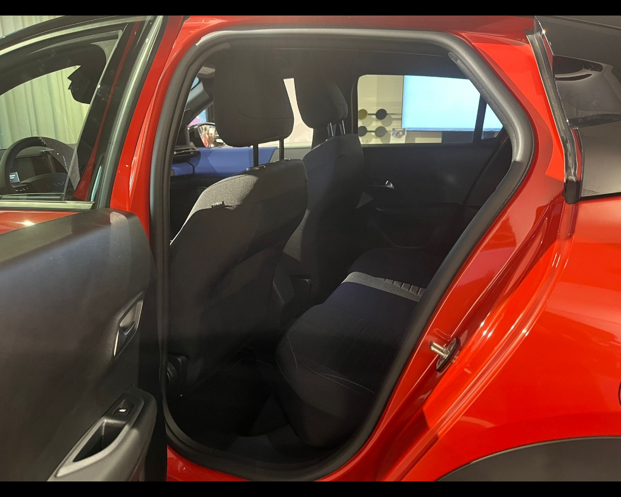 Foto LANCIA Nuova Ypsilon Ibrida Nuova Ypsilon Hf Line 1.2 110cv Ibrida